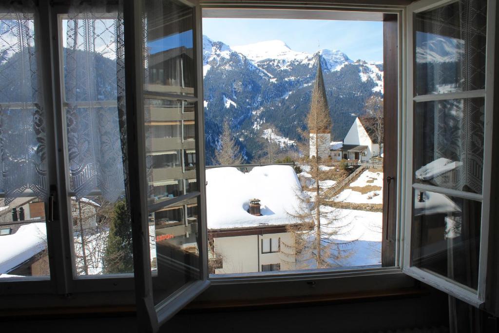 Swiss Lodge Hotel Bernerhof Wengen Rom bilde